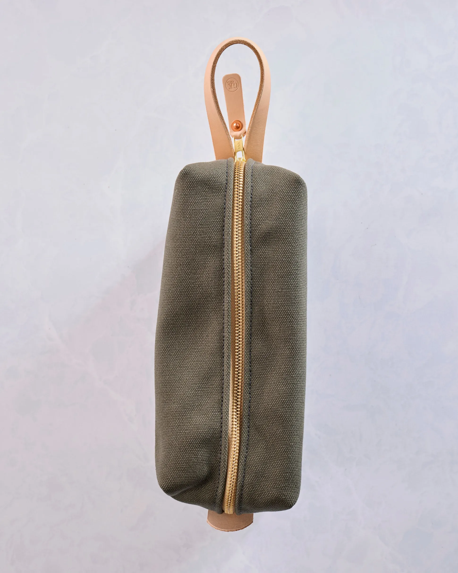 Canvas Travel Kit in Olive