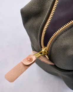 Canvas Travel Kit in Olive