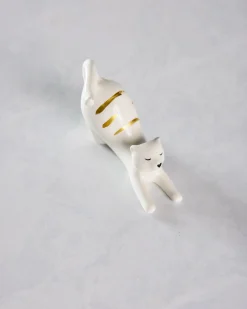 Ceramic Stretching Cat Ring Holder in White Combo