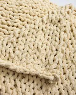 Chunky Knit Throw in Vanilla