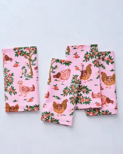 Dinner Napkins Set Of 4 in Hen House