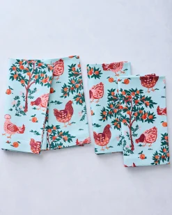 Dinner Napkins Set Of 4 in Hen House
