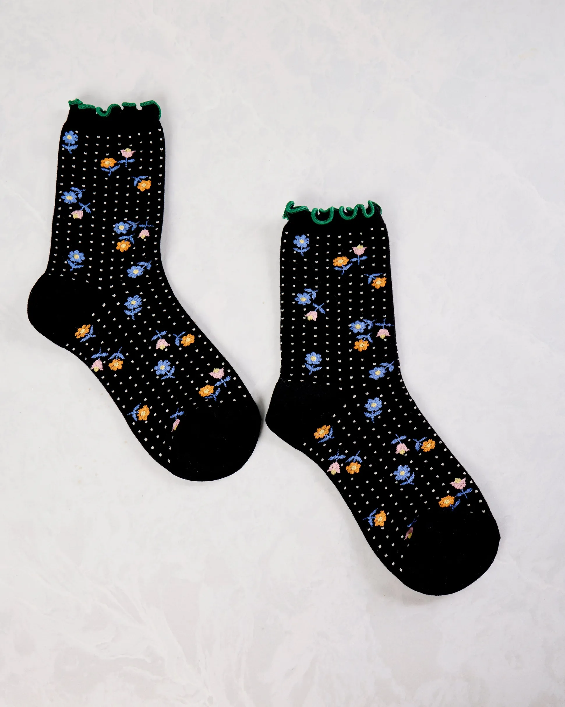 Dottie Floral Crew in Black