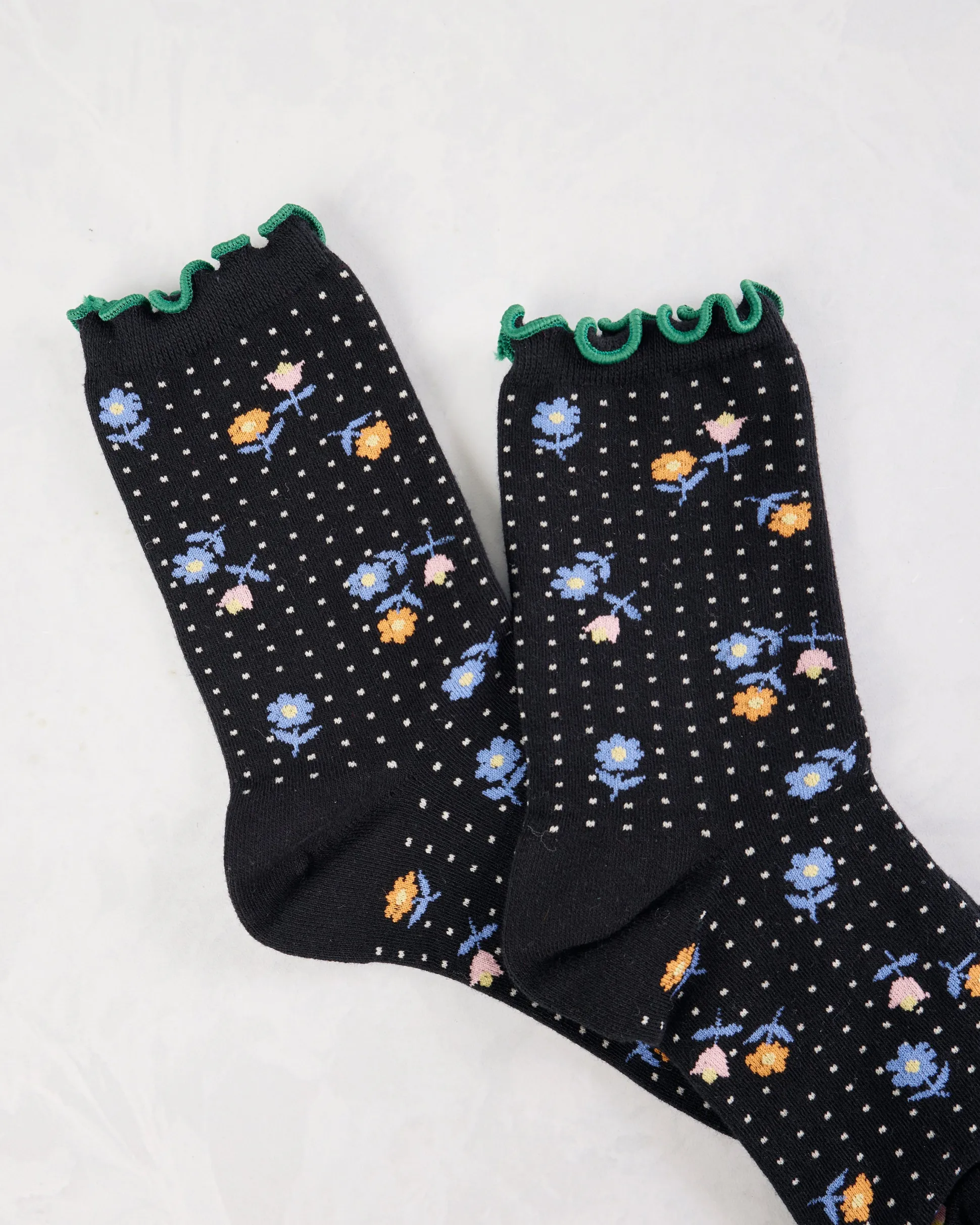 Dottie Floral Crew in Black