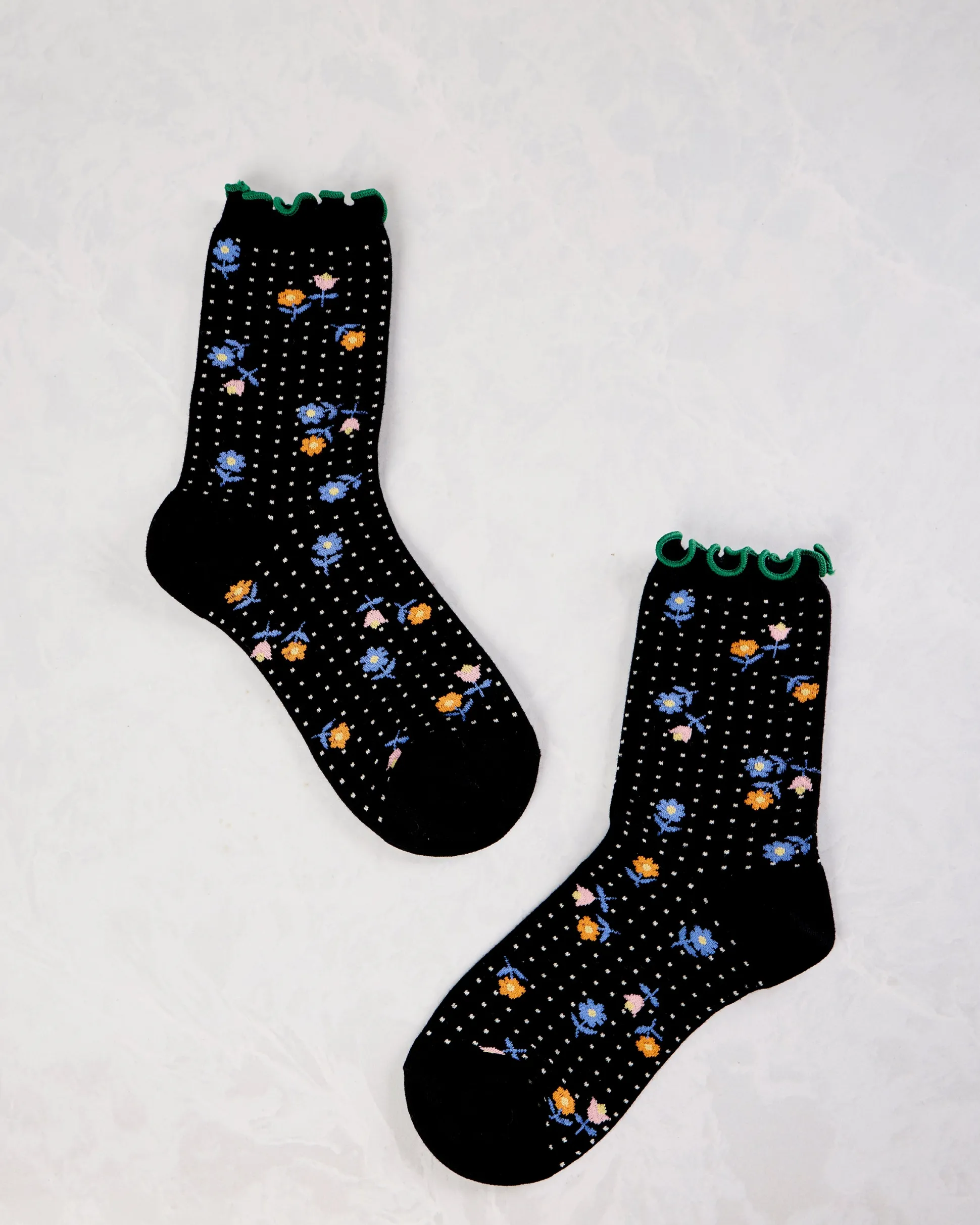 Dottie Floral Crew in Black