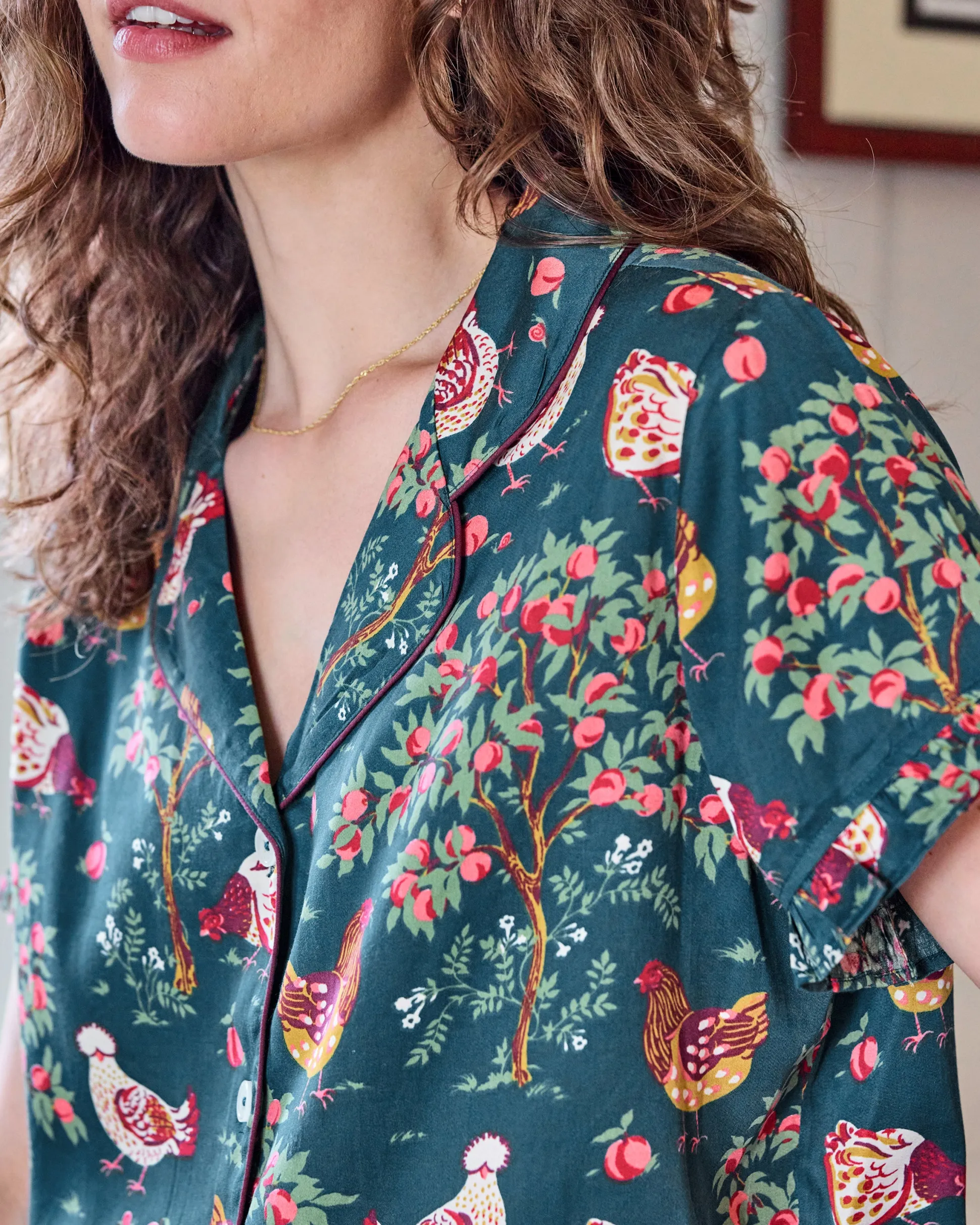 Eco Satin Ruffle Set in Hen House