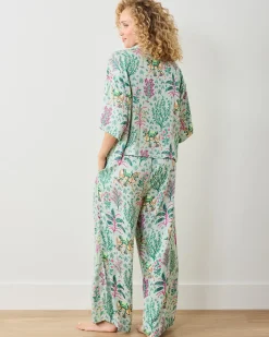 Eco Satin Wildest Dreams Set in Camel's Courtyard