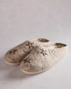 Embroidered Floral Slipper in Light Grey