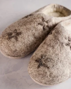 Embroidered Floral Slipper in Light Grey