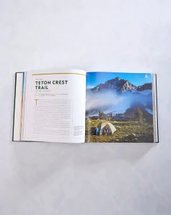 100 Hikes of A Lifetime: the World's Ultimate Scenic Trails in Hunter Green
