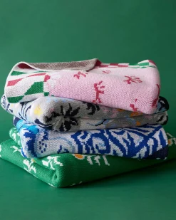 Knit Throw Blanket in Bagheera