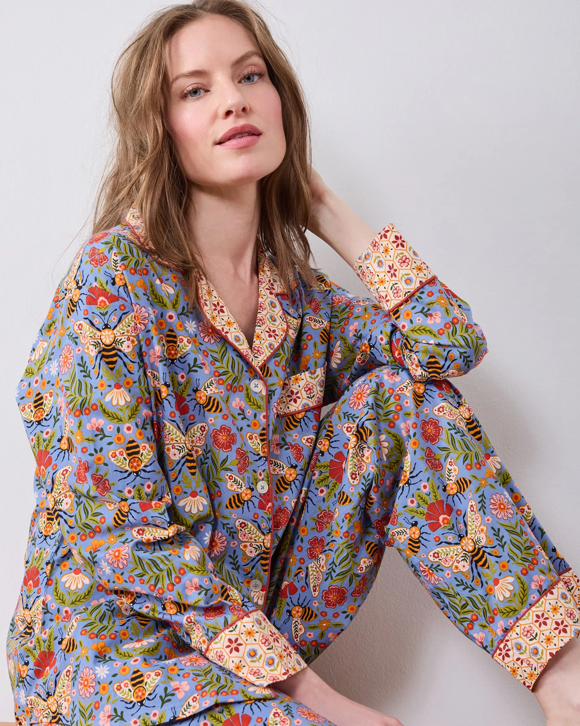 Long PJ Set in Bee Tapestry