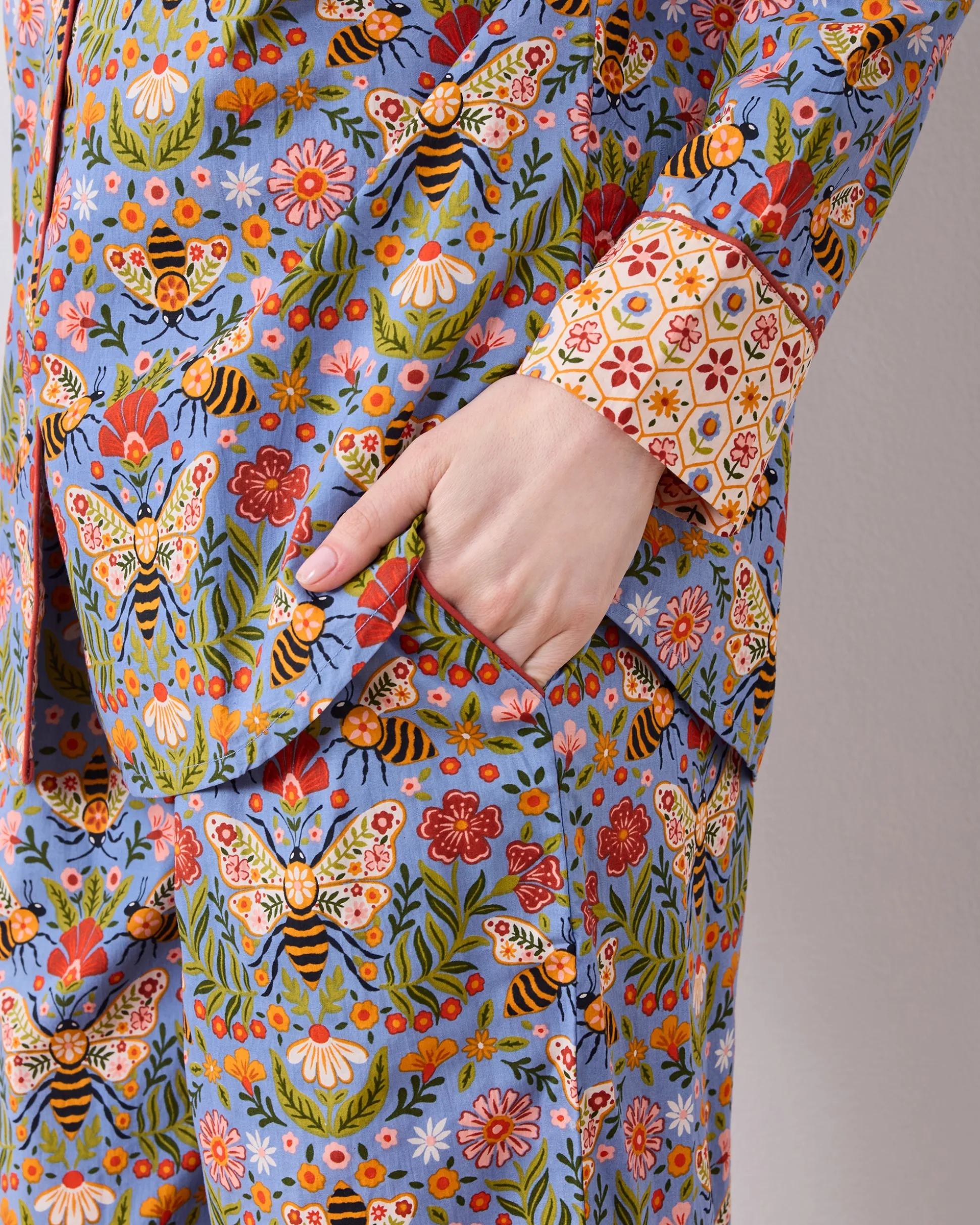 Long PJ Set in Bee Tapestry