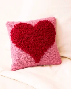 Looped Heart Hook Pillow in Pink