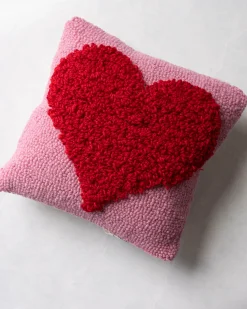 Looped Heart Hook Pillow in Pink