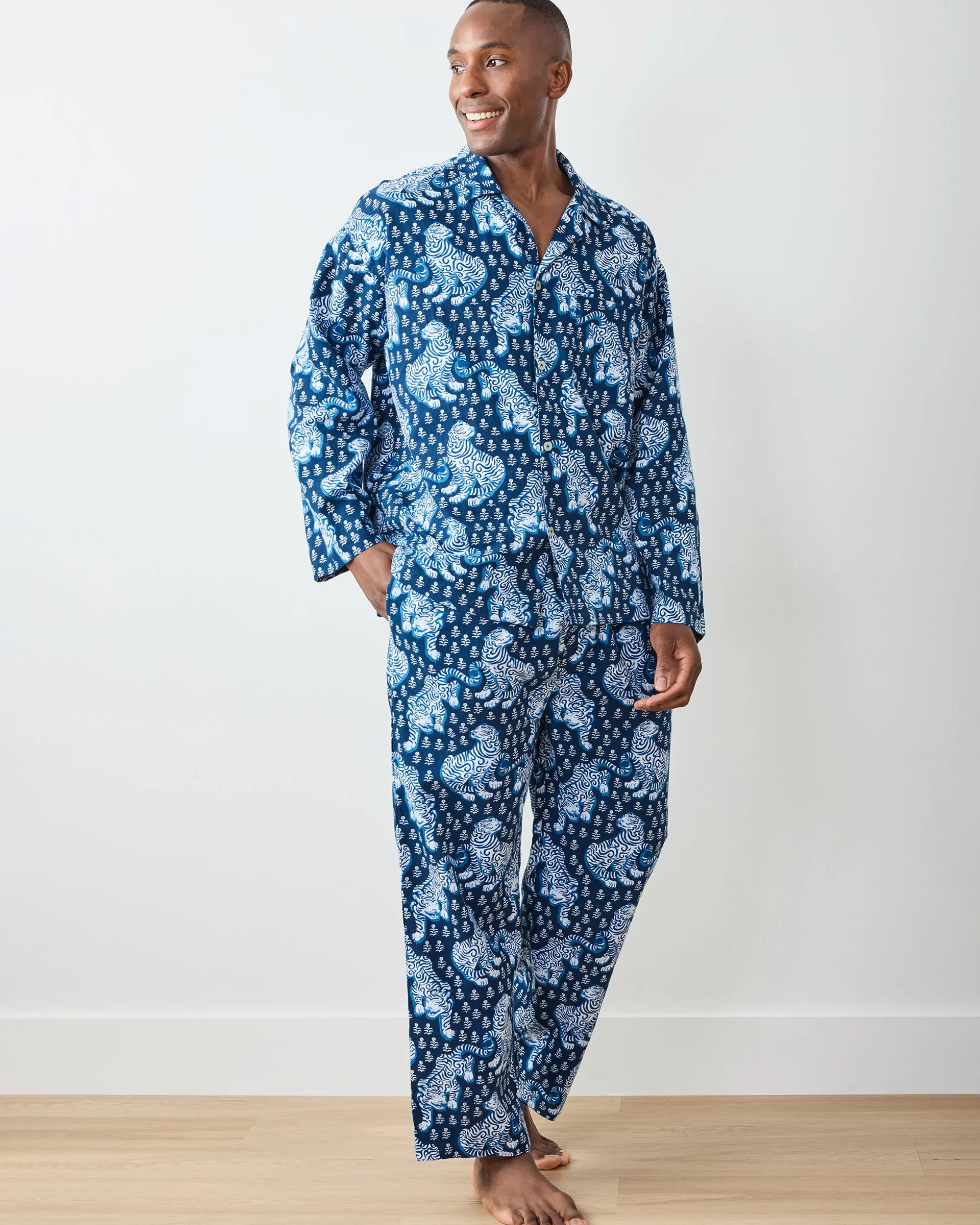 Men's Lightweight Flannel Long PJ Set in Tiger Queen