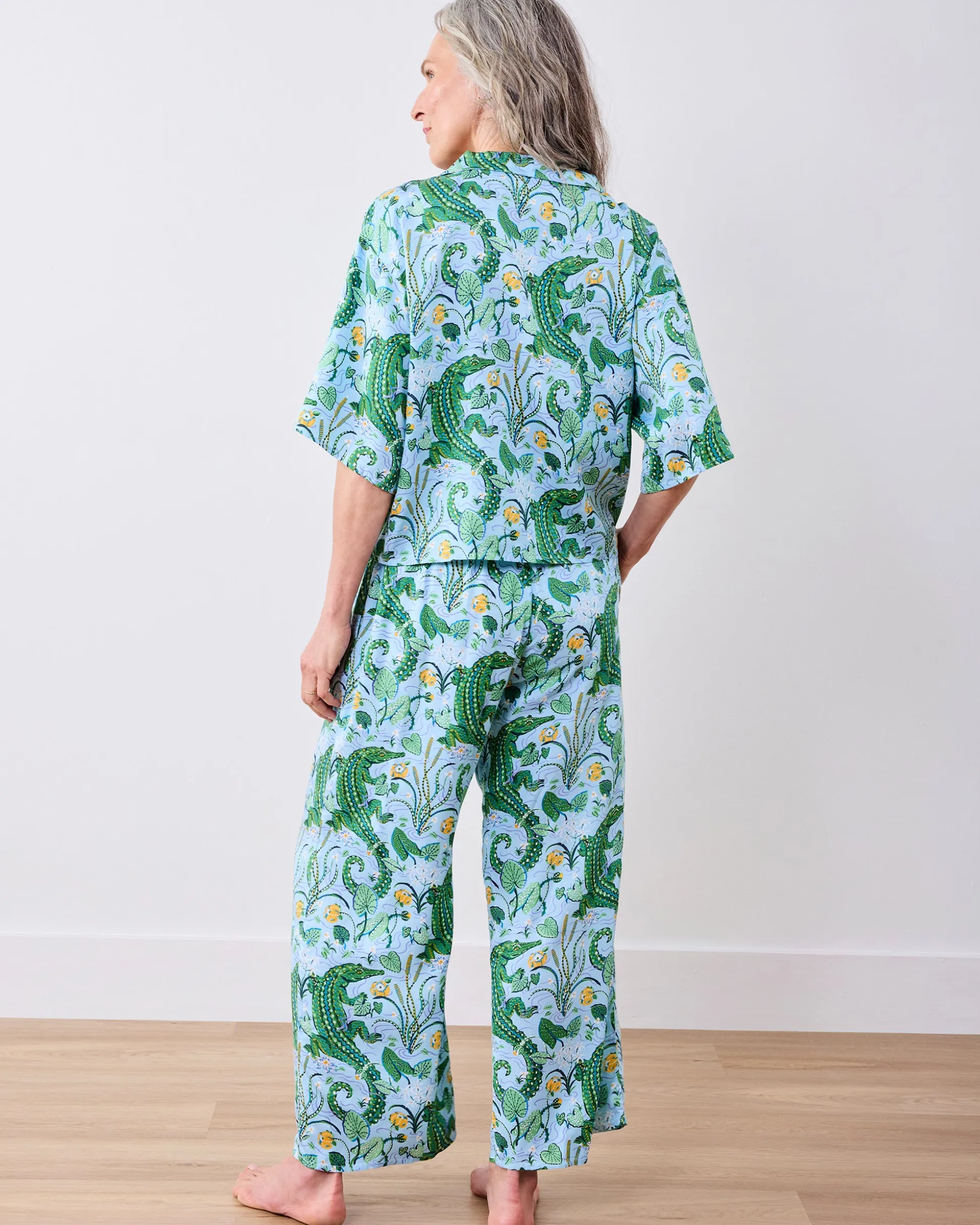 Petite Eco Satin Wildest Dreams Set in Gator Grove