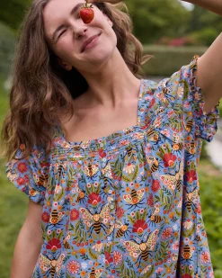Pintuck Nightgown in Bee Tapestry