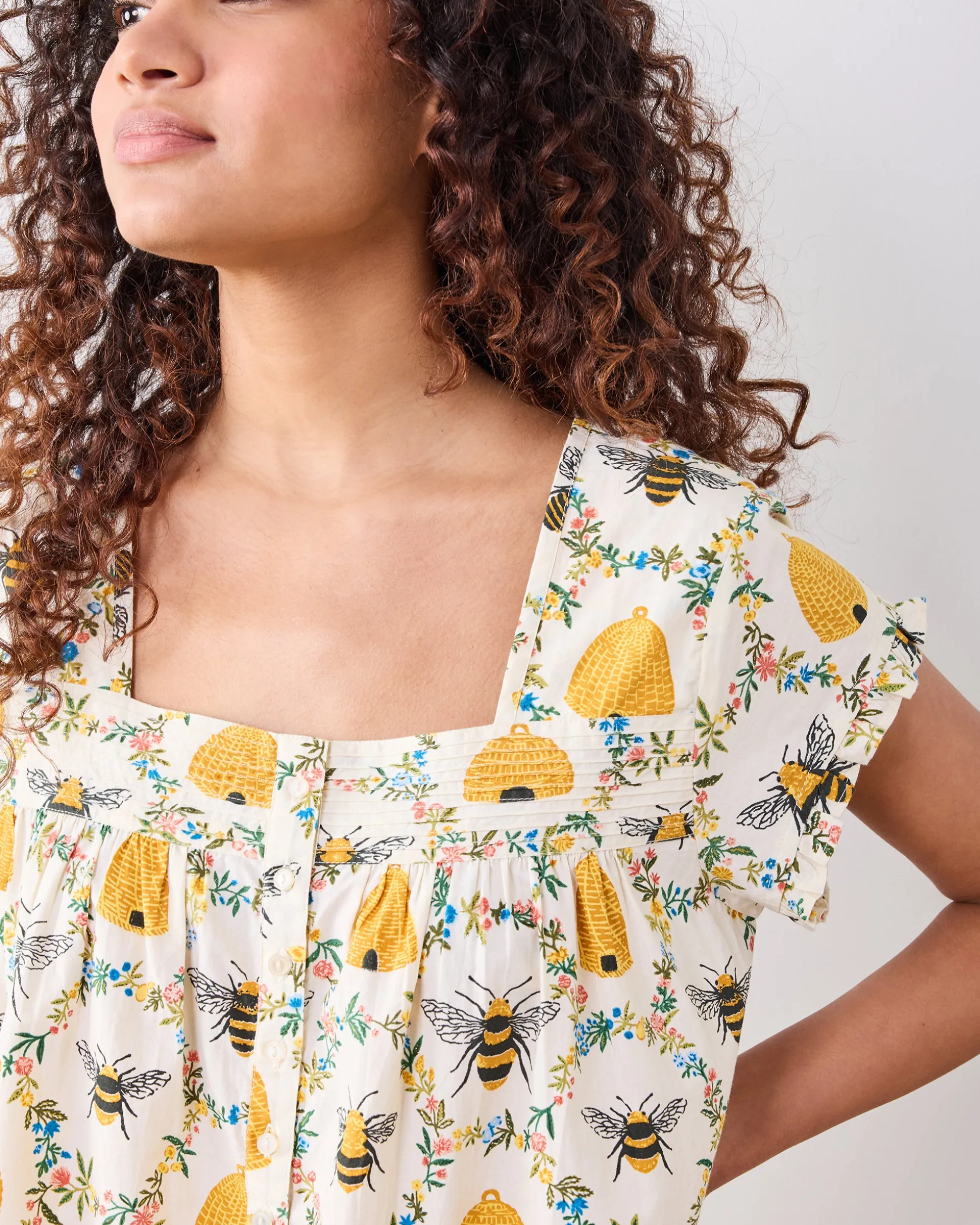 Pintuck Nightgown in Sweet Bee