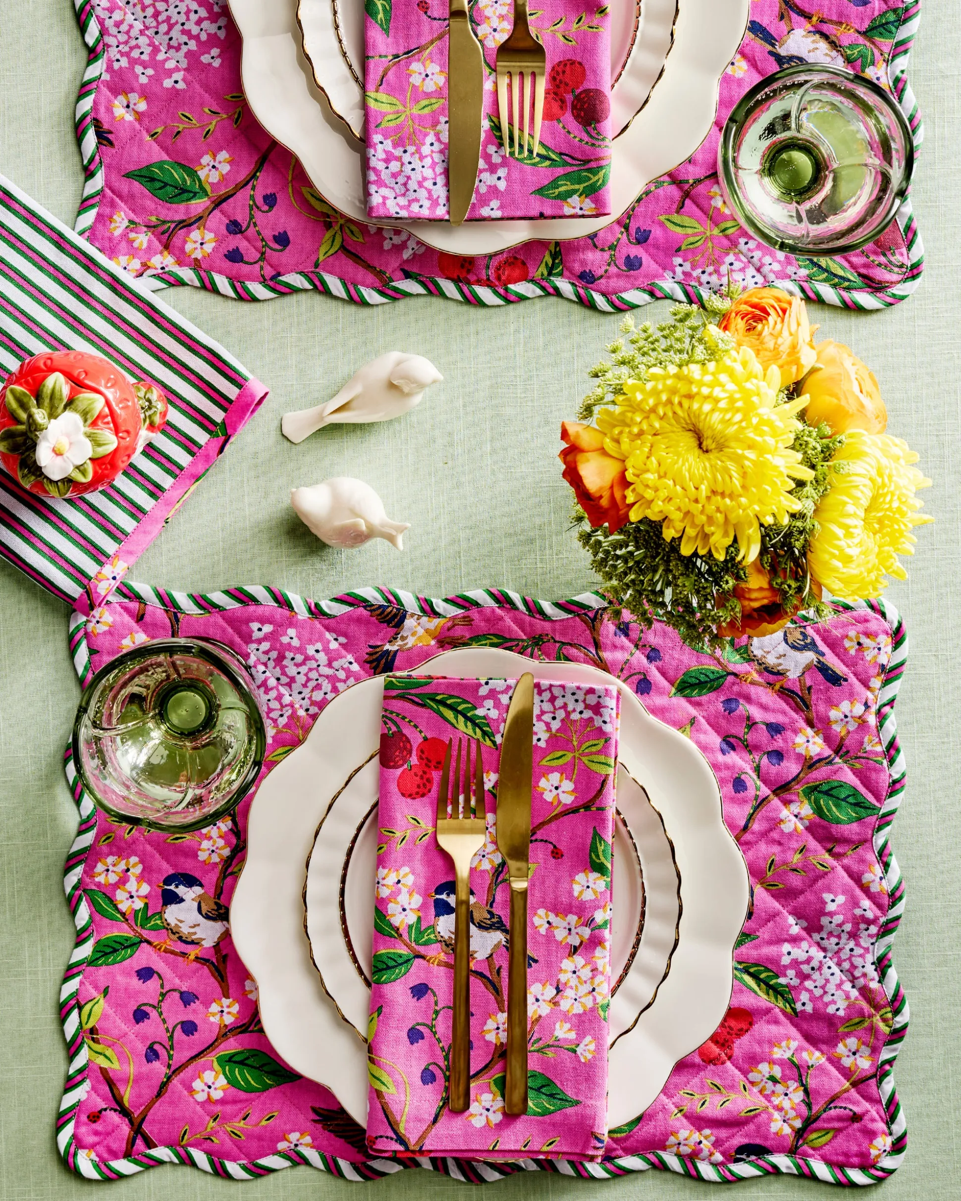 Placemats Set of 4 in Bird & Blossom
