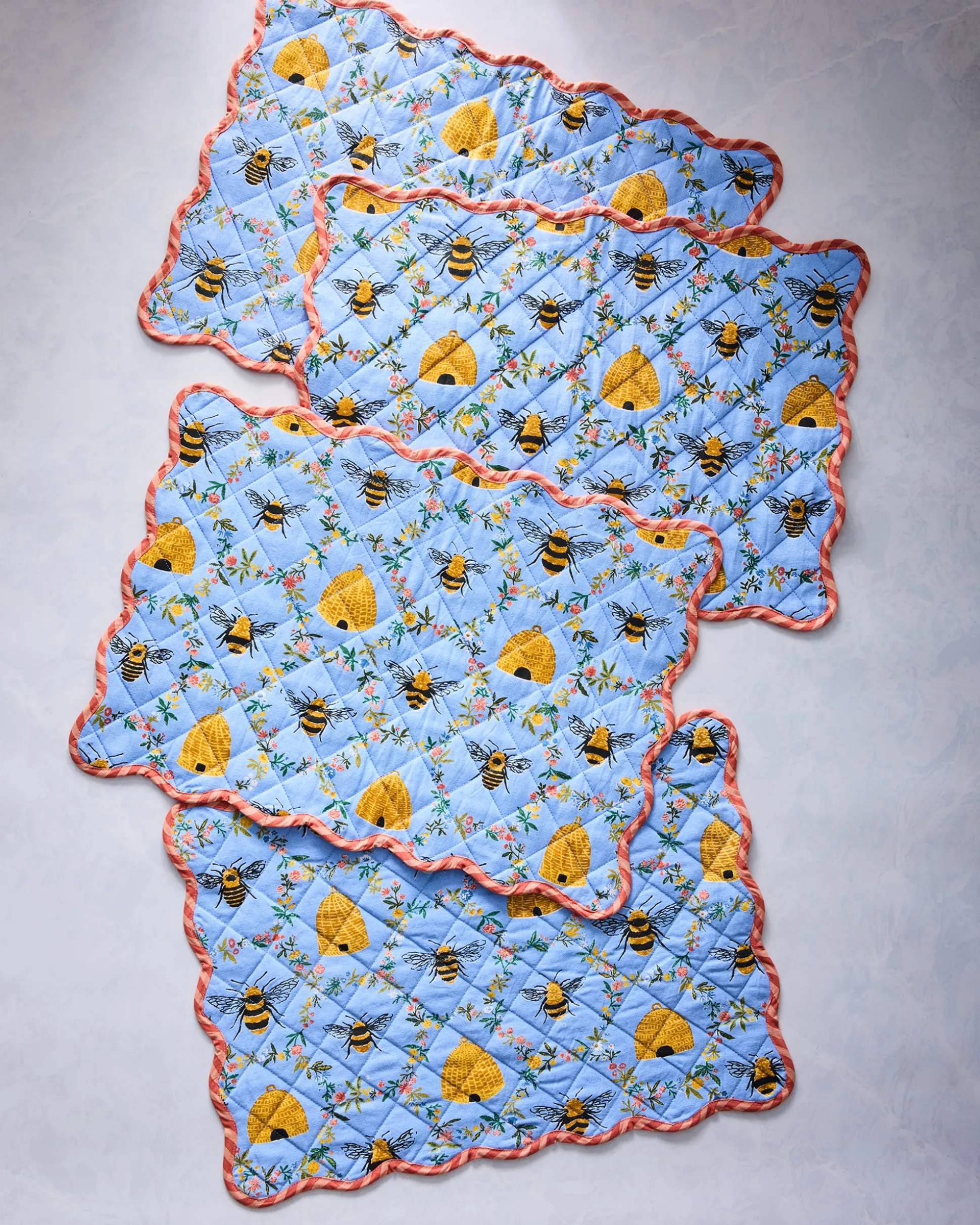 Placemats Set Of 4 in Sweet Bee