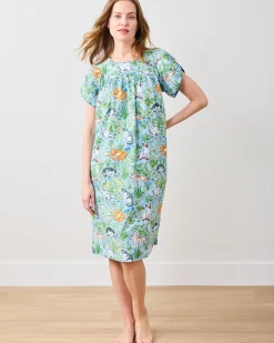 Retro Dreams Nightgown in Must Love Cats