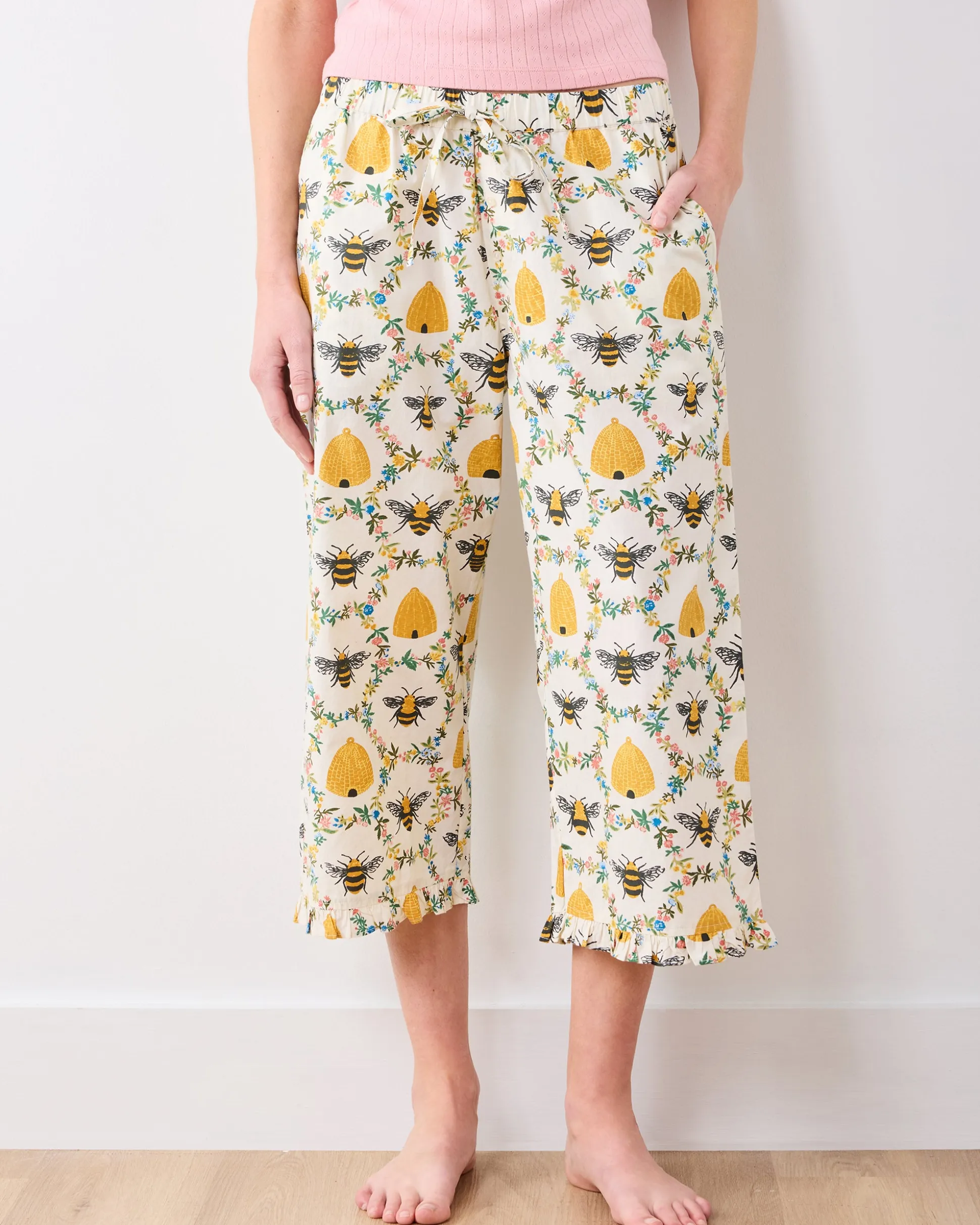 Ruffle Cropped Pants in Sweet Bee