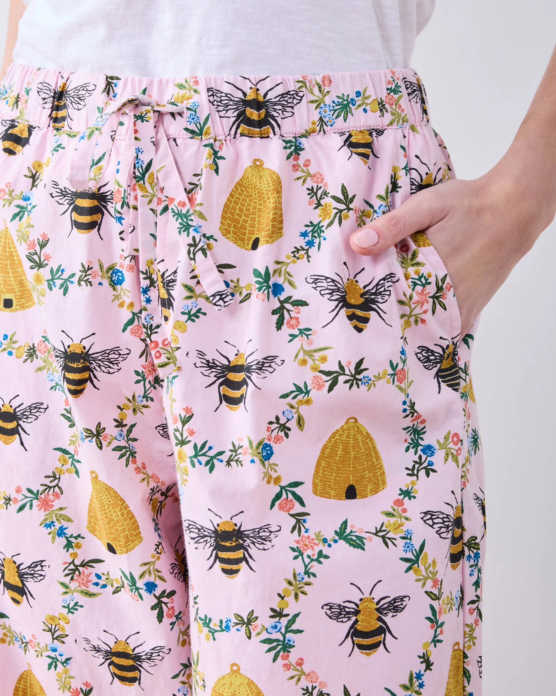 Ruffle Cropped Pants in Sweet Bee