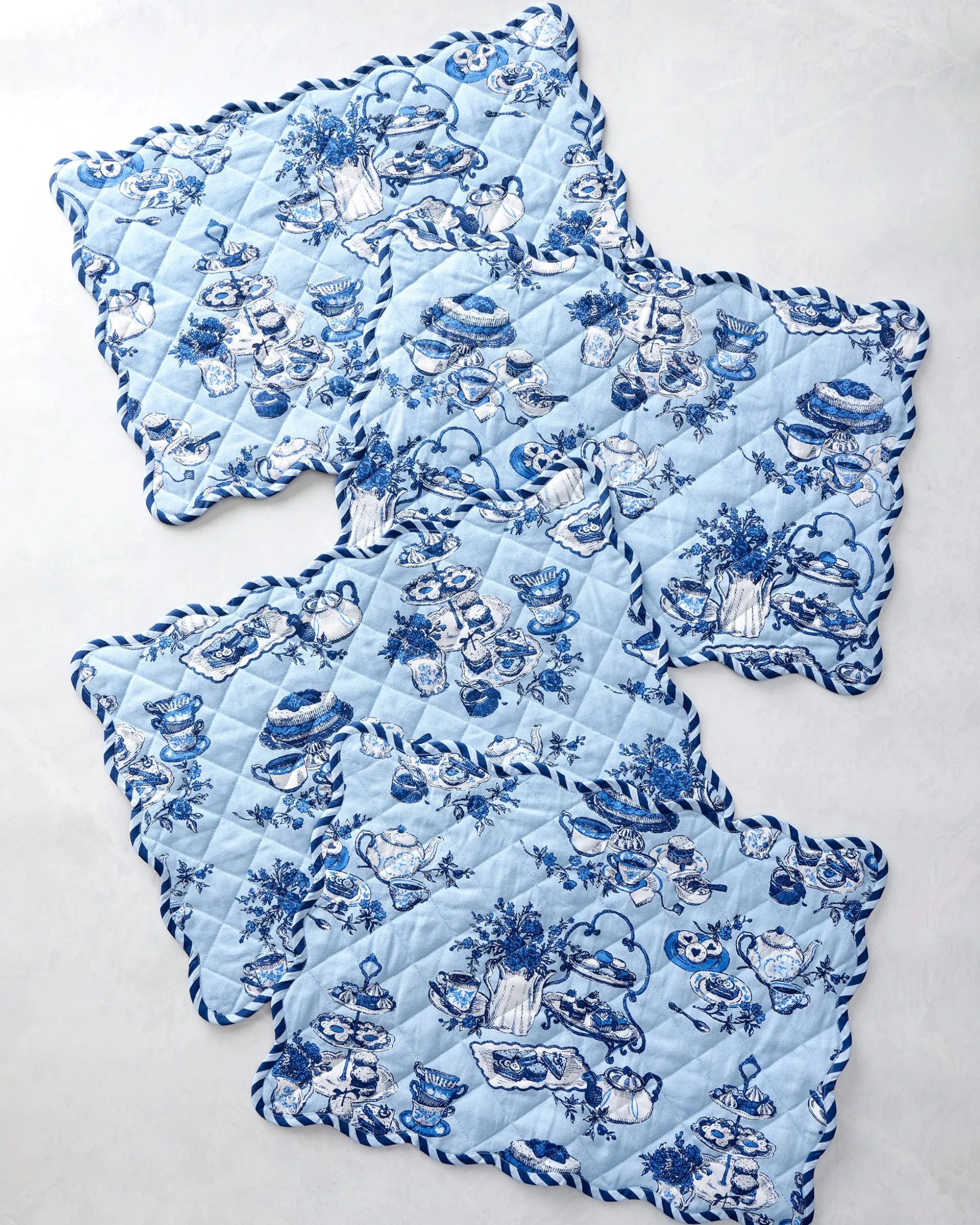 Set of 4 Placemats in High Tea Toile