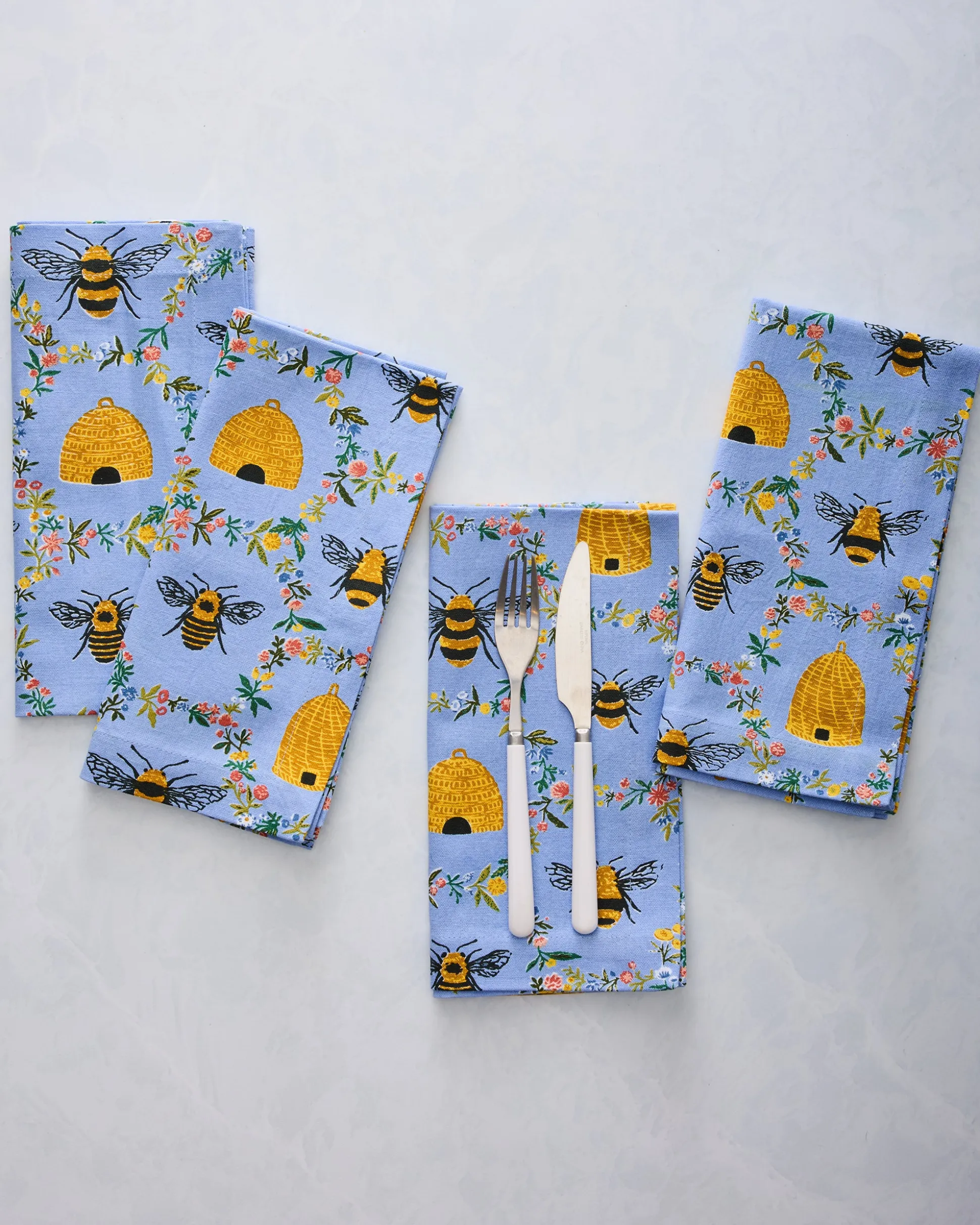 Set of 4 Placemats & Napkins Bundle in Sweet Bee