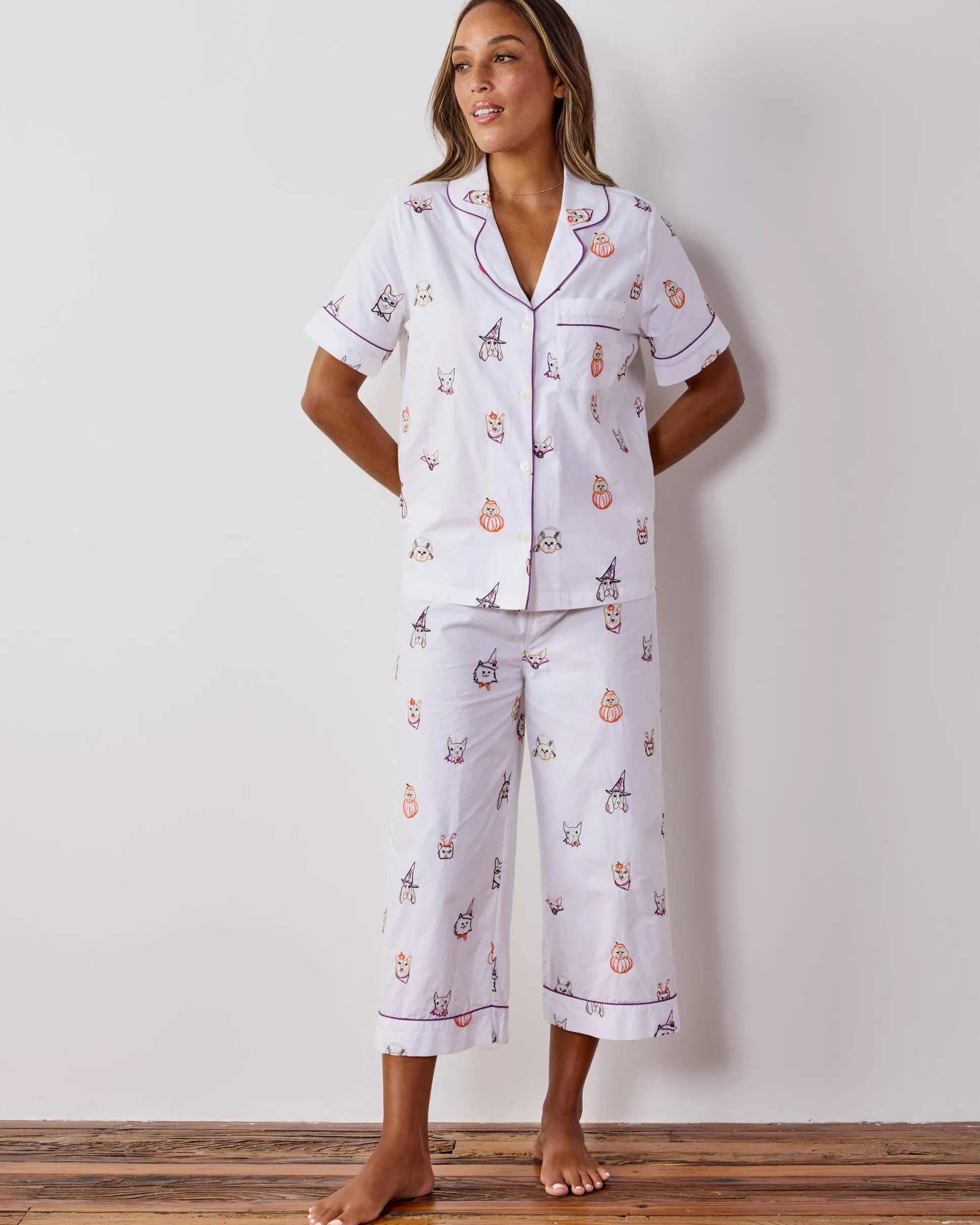 Short Sleeve Top & Cropped Pants Set in Halloween Hounds