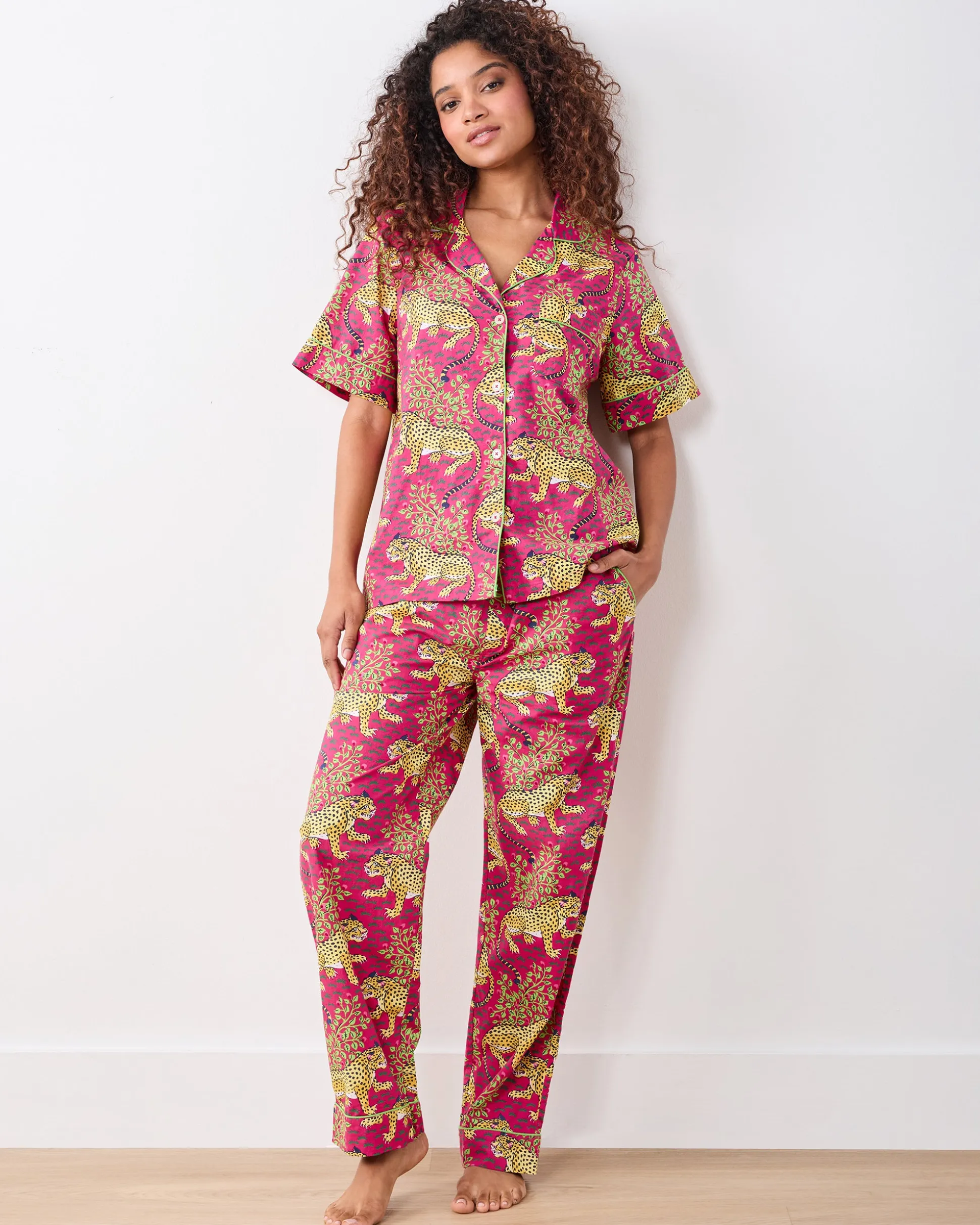 Short Sleeve Top & Long Pants Set in Bagheera