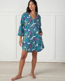 Sleep Shirt in Must Love Dogs