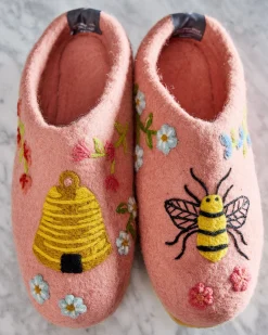 Slipper in Sweet Bee
