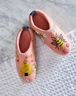 Slipper in Sweet Bee