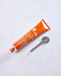 SPF30 Daily Moisturizing Face Sunscreen in Orange