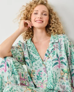 Tall Eco Satin Wildest Dreams Set in Camel's Courtyard