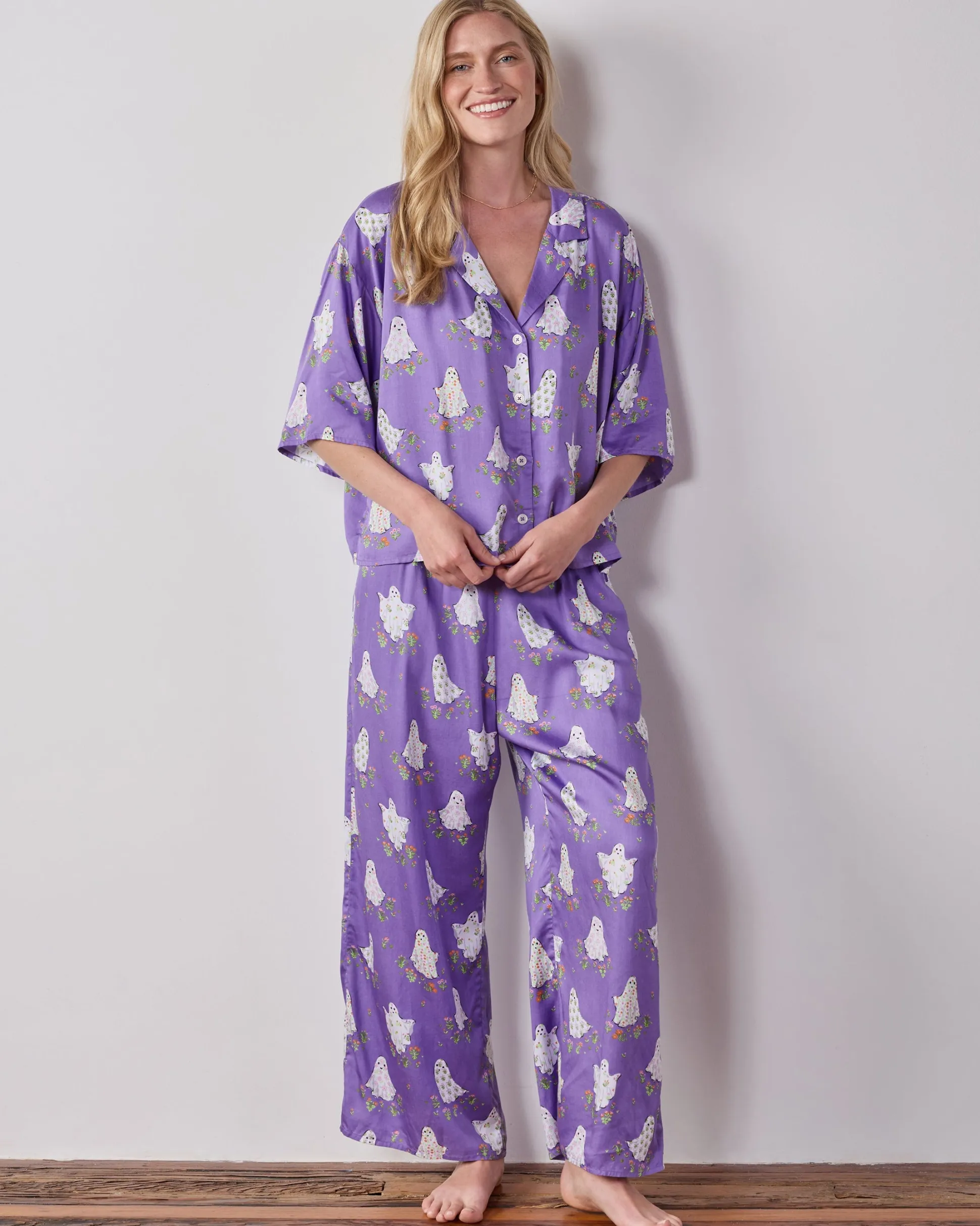 Tall Eco Satin Wildest Dreams Set in Gardening Ghosts