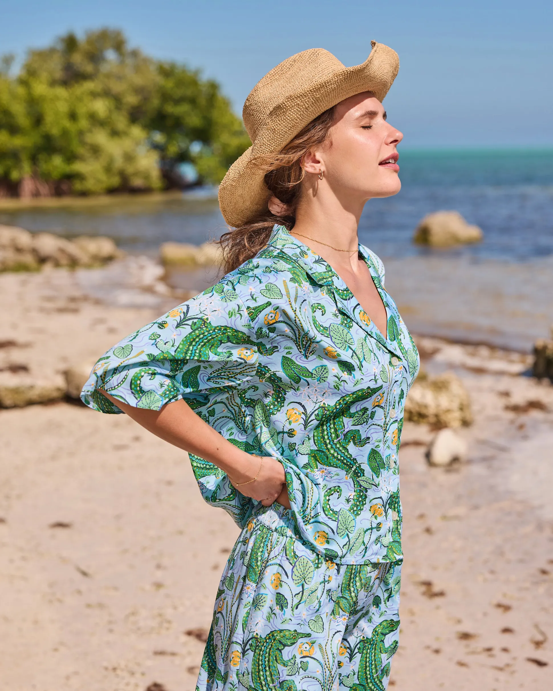 Tall Eco Satin Wildest Dreams Set in Gator Grove