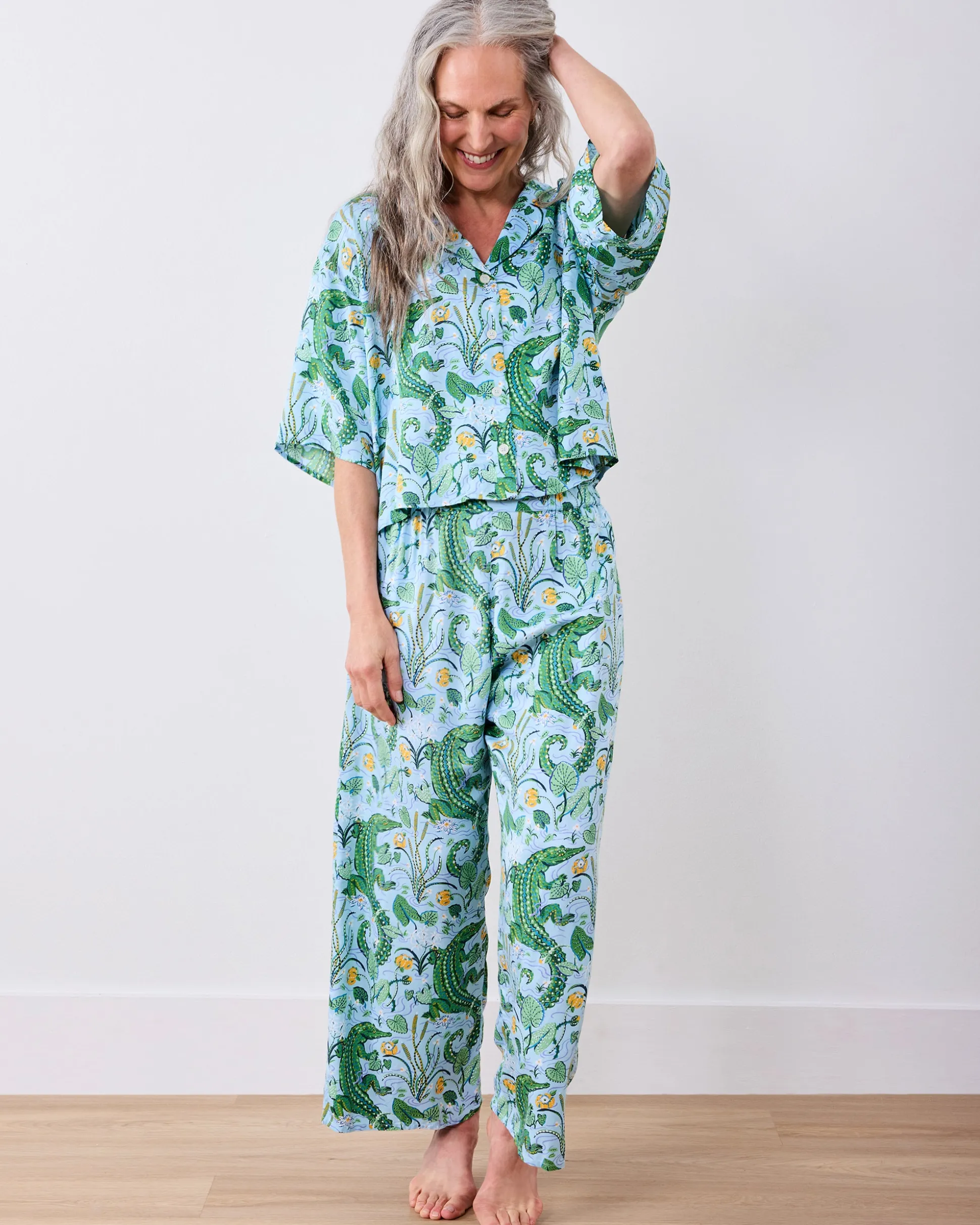 Tall Eco Satin Wildest Dreams Set in Gator Grove