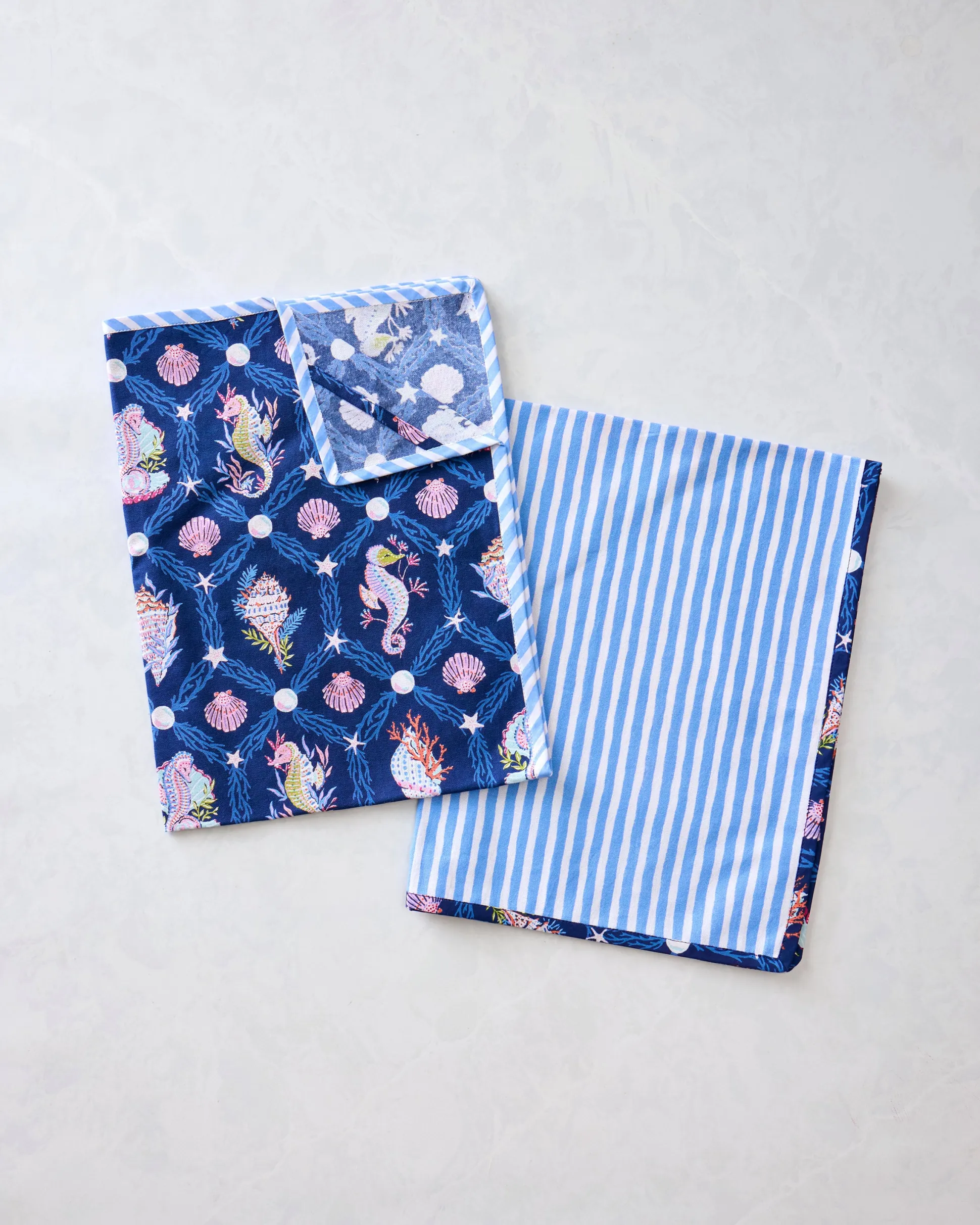 Tea Towels Set of 2 in Underwater Enchantment