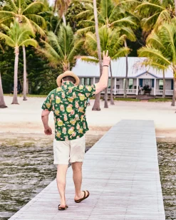 The Leo Shirt in Paradise Punch