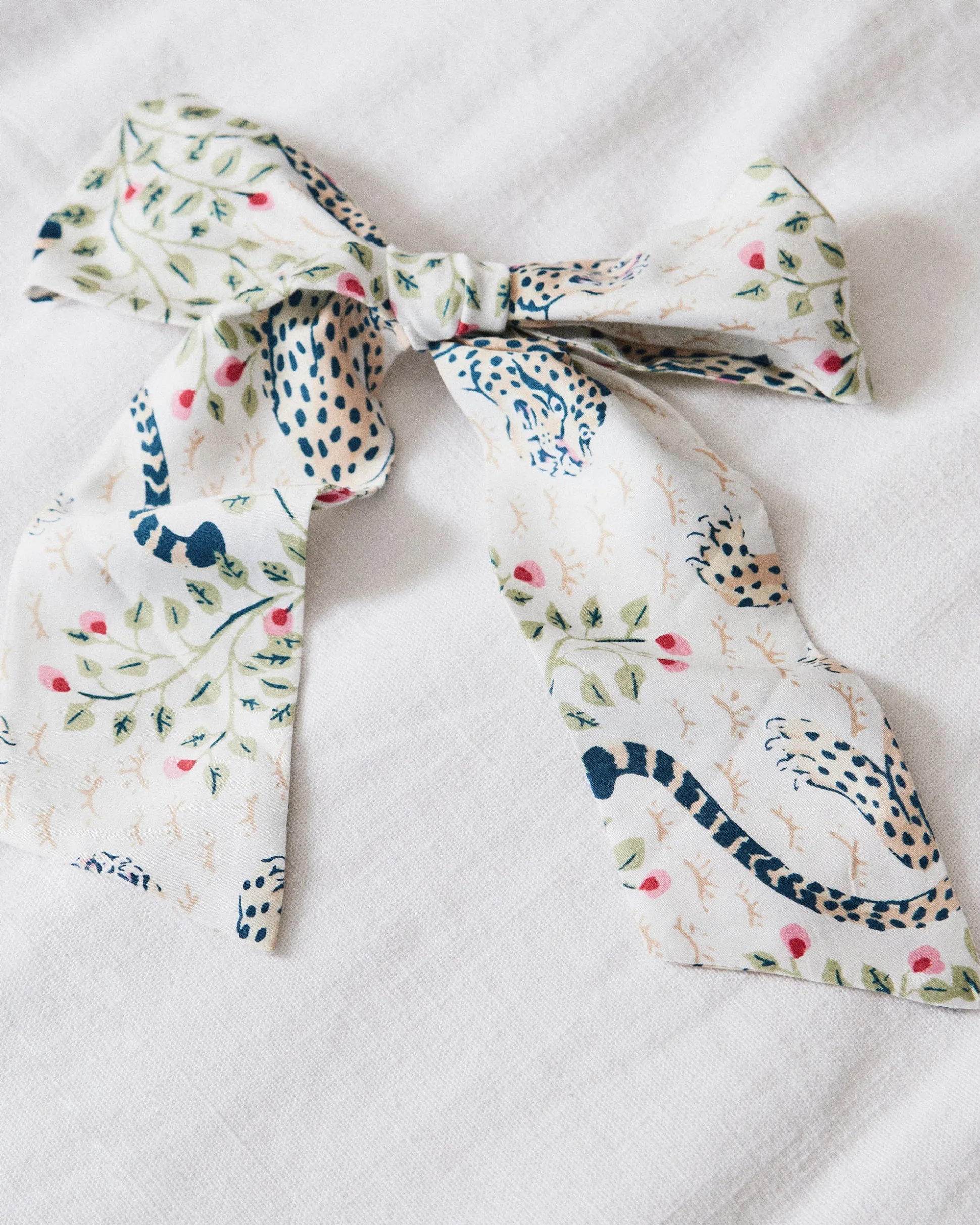 The Preppy Hair Bow in Bagheera