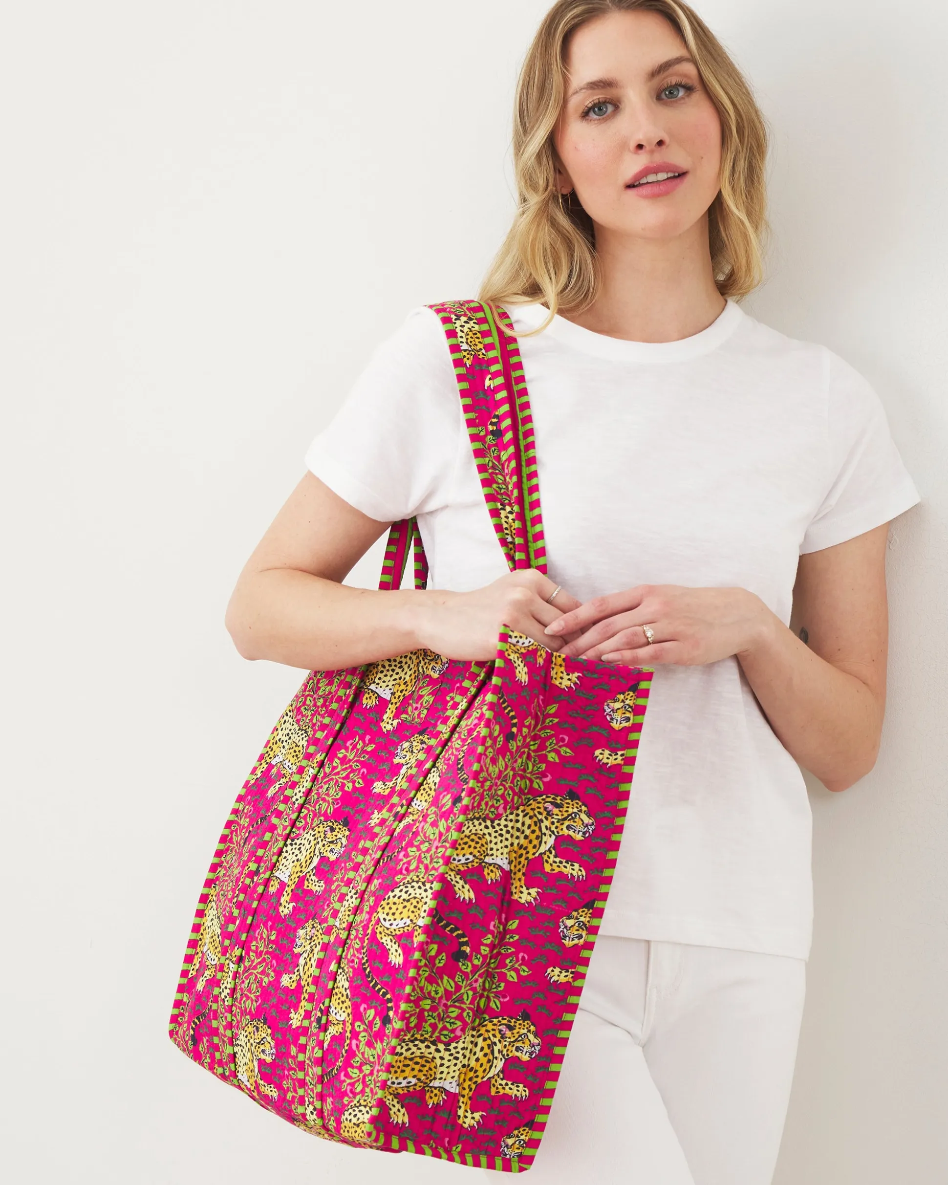 The Traveler Tote in Bagheera