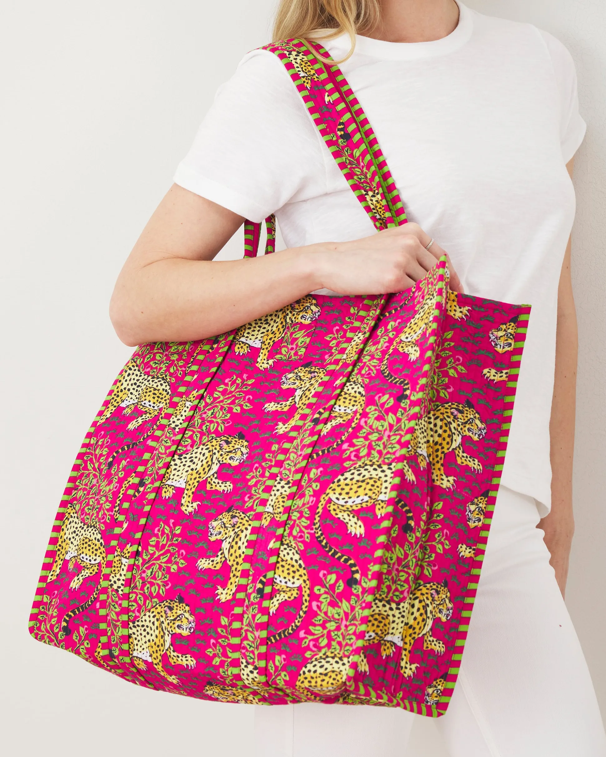The Traveler Tote in Bagheera