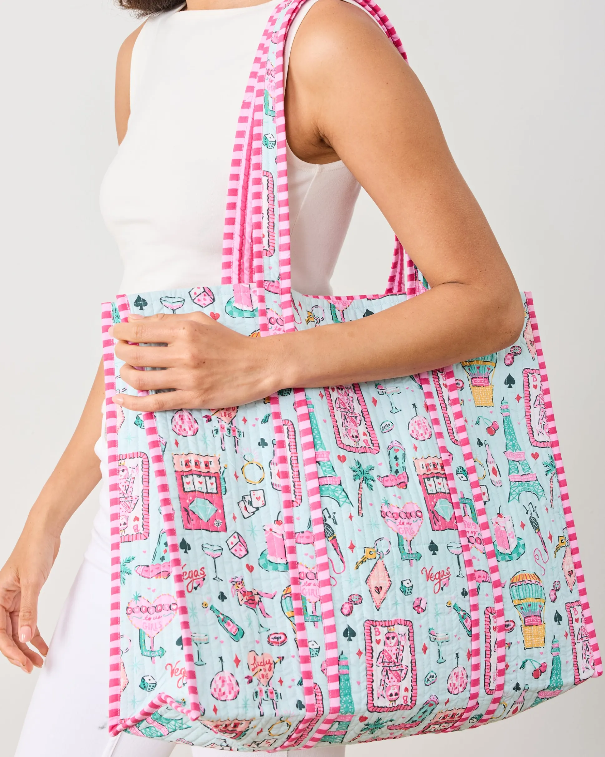 The Traveler Tote in Viva Las Vegas