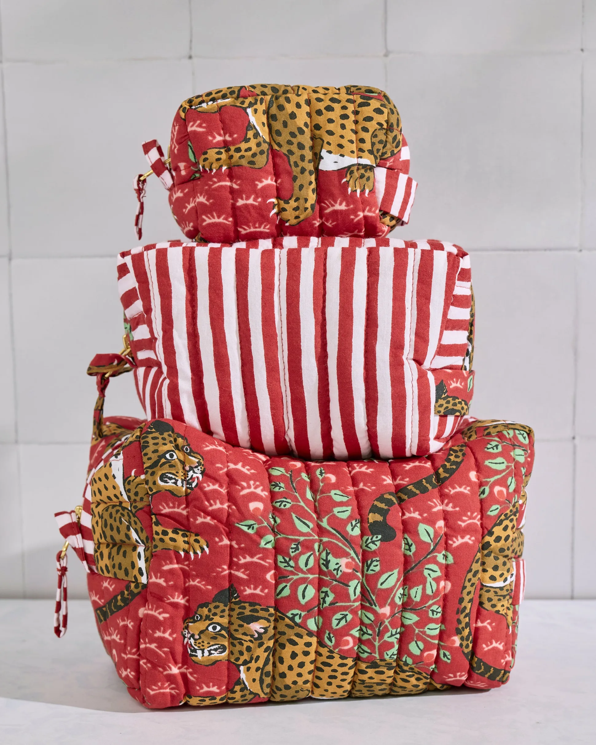 Threes Best Pouch Set in Bagheera