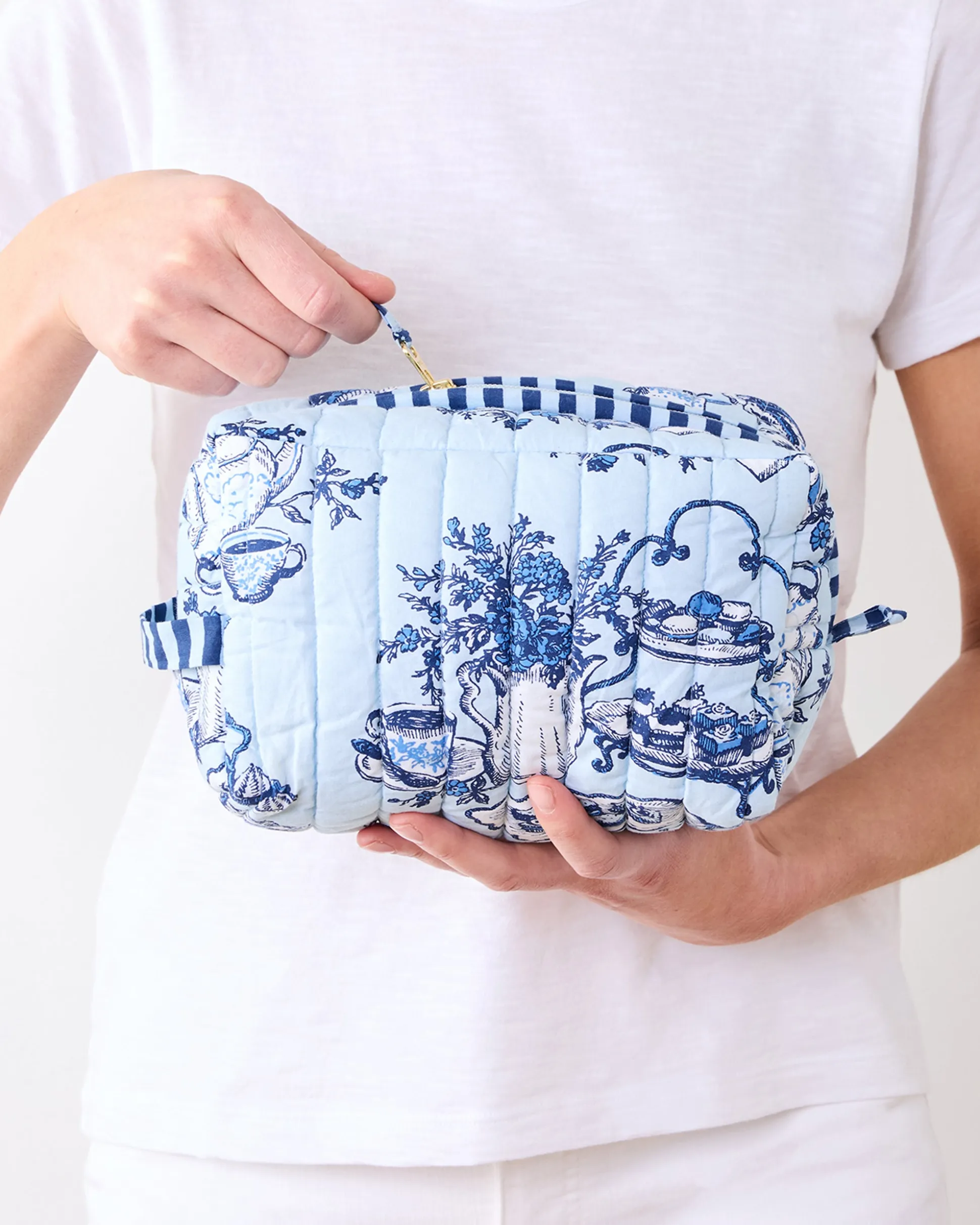 Three’s Best Pouch Set in High Tea Toile