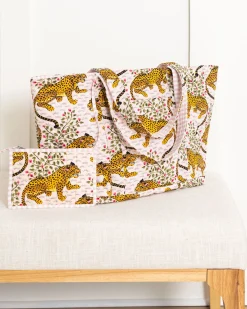 Weekend Bag with Pouch in Bagheera