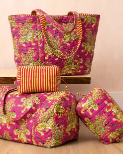 Weekend Bag with Pouch in Bagheera